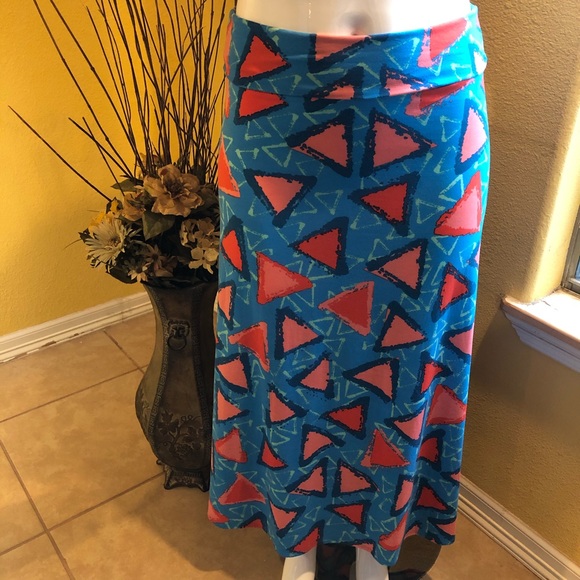 LuLaRoe Dresses & Skirts - LuLaRoe Skirt Size L